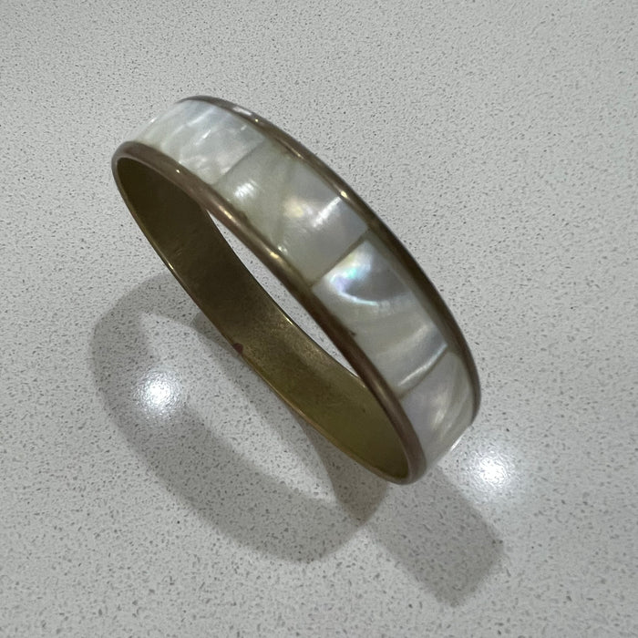 Shell inlay bangle | coastal lifestyle Australia | Travel & Tide