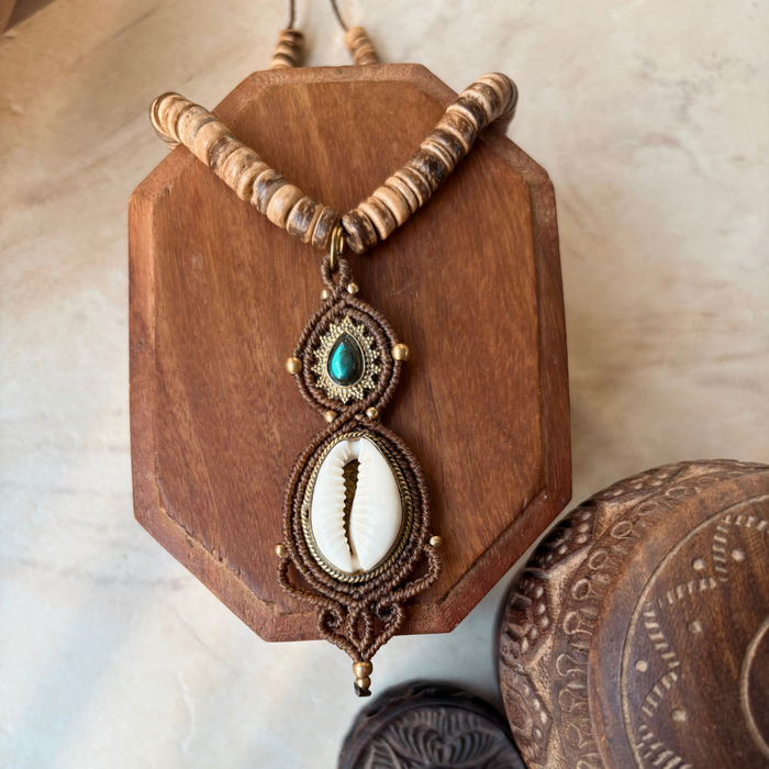 Cowrie & Labradorite Macrame Necklace - detail view | Travel & Tide