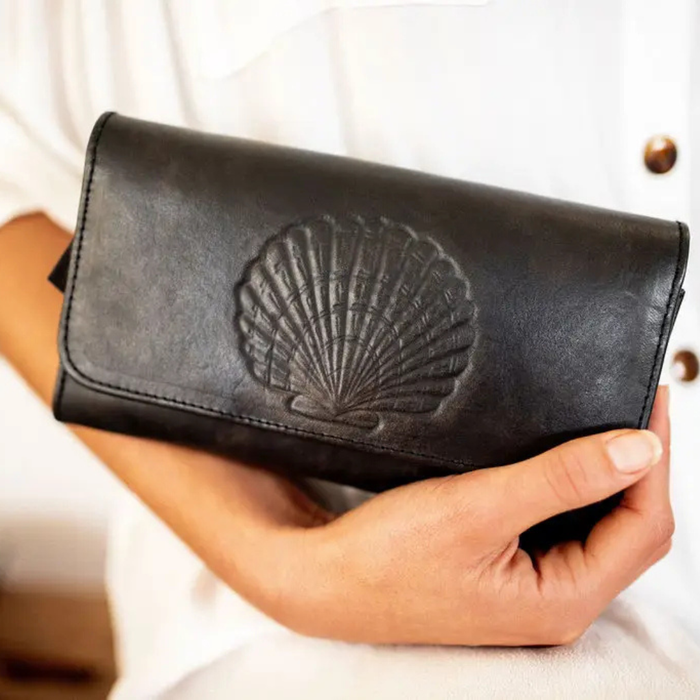 Koa Wallet - Noir | coastal lifestyle Australia | Travel & Tide