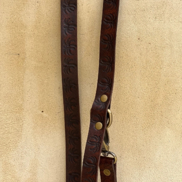 Island Lead - Vintage Brown - detail view | Travel & Tide