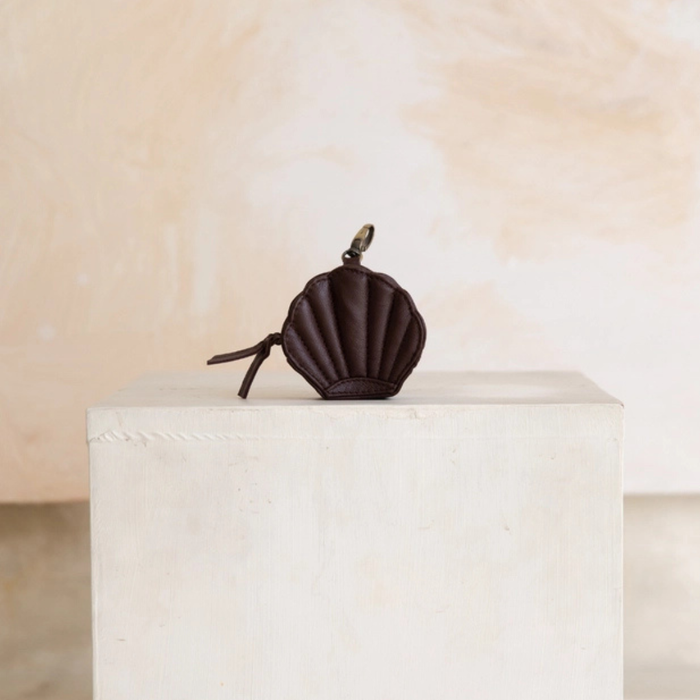 Koa Purse - Chocolate - detail view | Travel & Tide