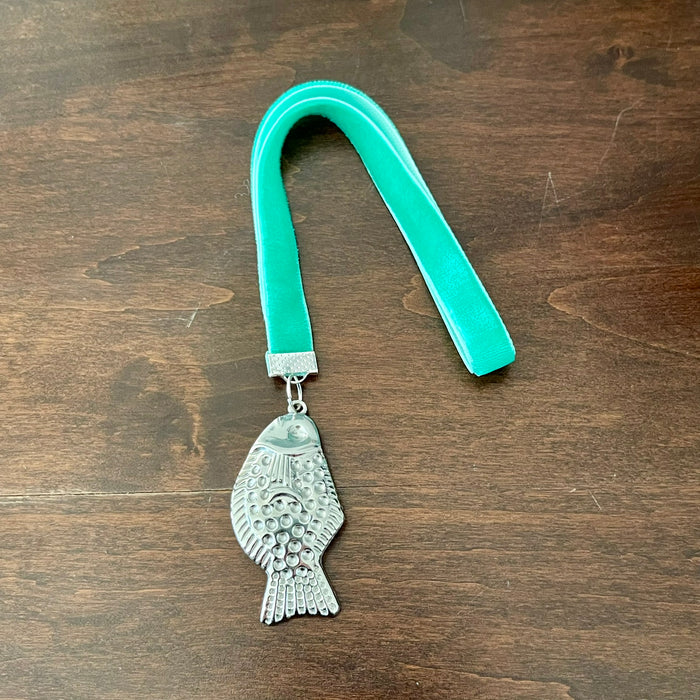 Handmade coastal Christmas hanger with turquoise velvet ribbon and silver fish charm
