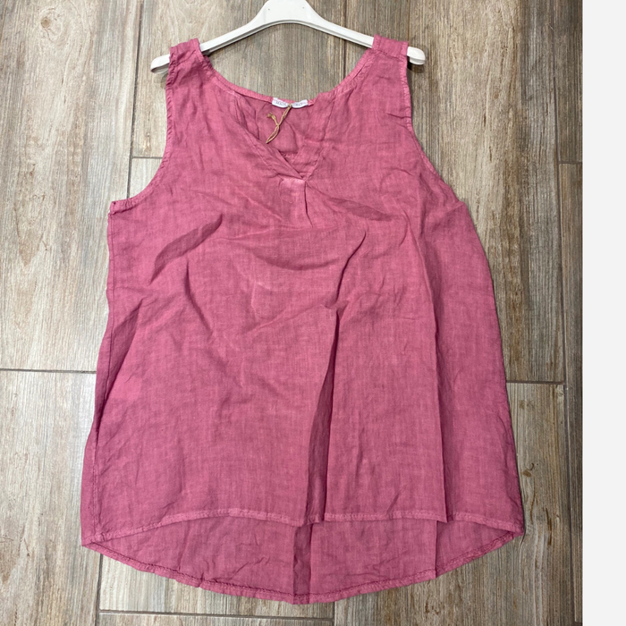100% linen tank top in fuchsia with notched V-neck and front pleat flat lay
