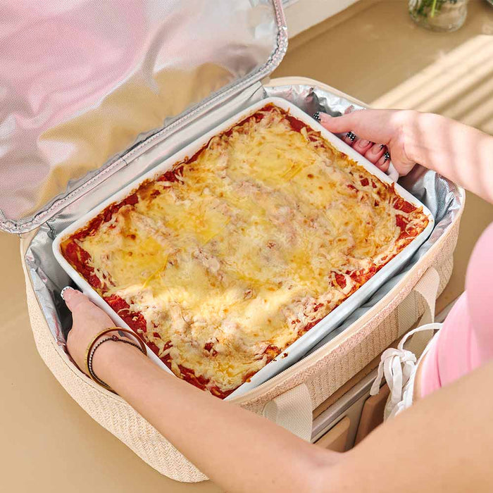Tiki Island Picnic Make Take Bag with casserole dish inside - fits standard 42x30x13cm baking dish
